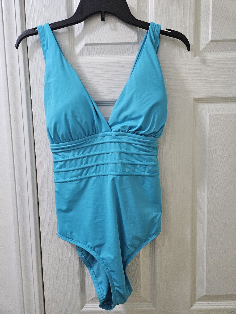 La Blanca Aqua Blue Island Goddess Swimsuit. 16W